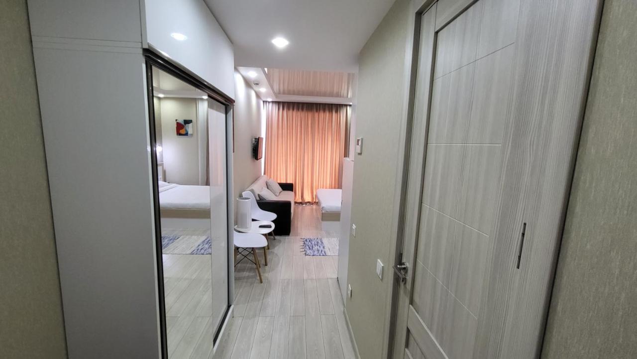 Seaside Apartments Батуми Экстерьер фото