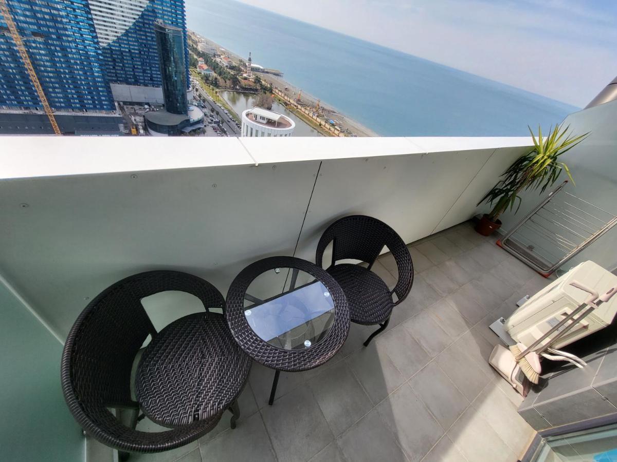 Seaside Apartments Батуми Экстерьер фото