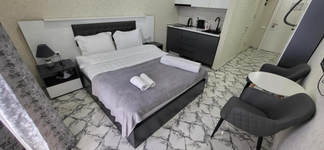 Seaside Apartments Батуми Экстерьер фото