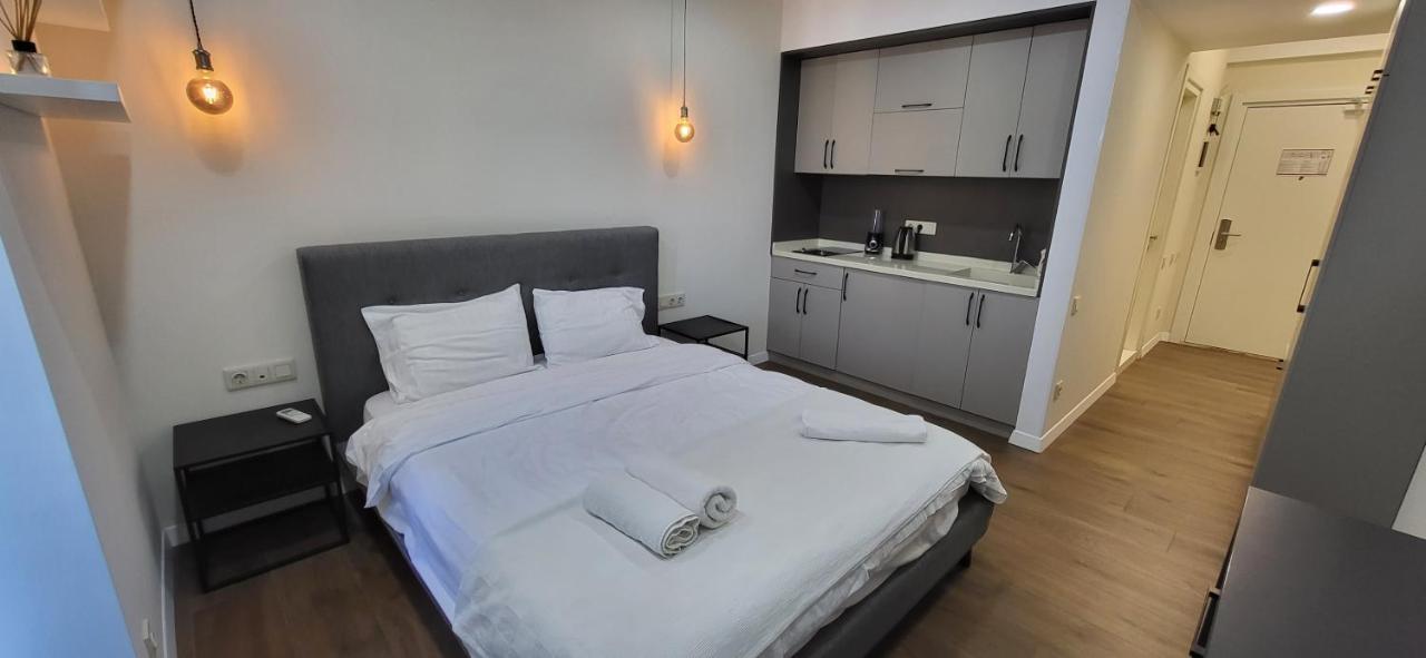 Seaside Apartments Батуми Экстерьер фото